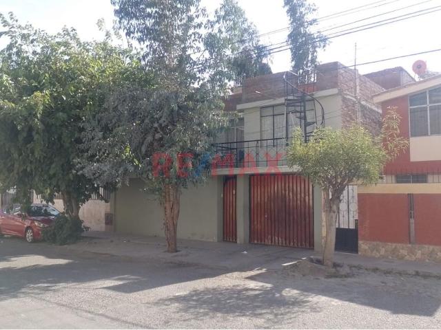 Casa En Venta En Urb. Santa Catalina