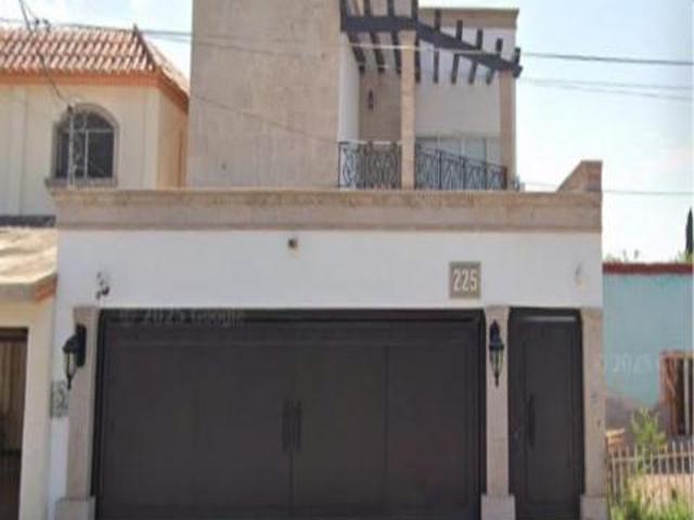 CASA EN VENTA EN URBANIZACIÓN 6 CIUDAD OBREGÓN SONORA