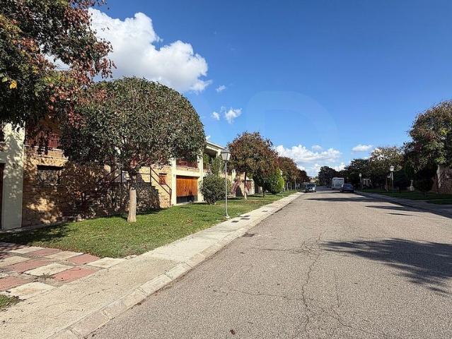 Casa en venta en urbanización Club Segre Gerb, Os de Balaguer, de 168 m² 3 habitaciones por 195.000