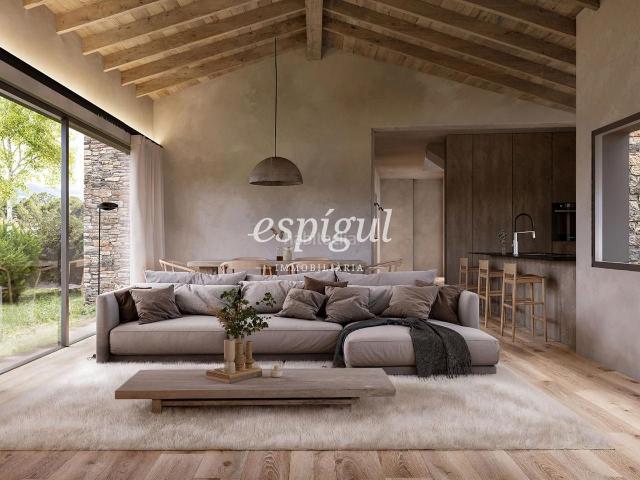 Casa en venta en Urús. Exclusivo chalet en Urús con vistas a la Cerdanya. Casas.