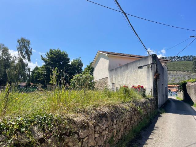 Casa en venta en Val de San Vicente. Casa en Pesués, junto a la palya del Sable. Casas Val de San.