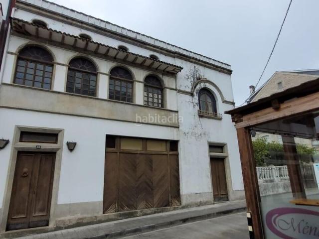 Casa en venta en Valadouro O. CASA URBANA DE ESTILO ARTDECO CON BAJO COMERCIAL. Casas Valadouro.