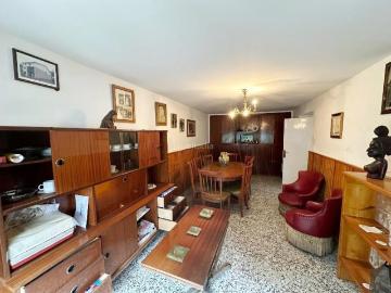 Casa en venta en Valdáliga. Casona con encanto en La Ganceda Roiz, a un paso de la costa cántabra Ubicada en un entorno tranquilo y rodeado de naturaleza, est. Casas.