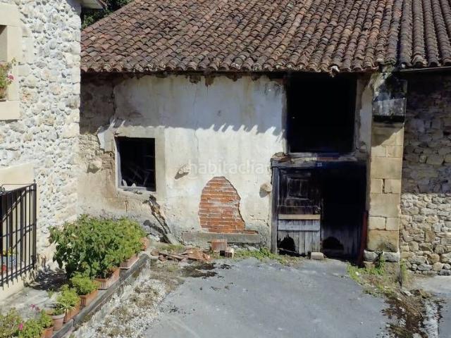 Casa en venta en Valdáliga. CUADRA DE PIEDRA PARA REFORMAR EN MOVELLÁN, CON GRAN POTENCIAL. Casas.