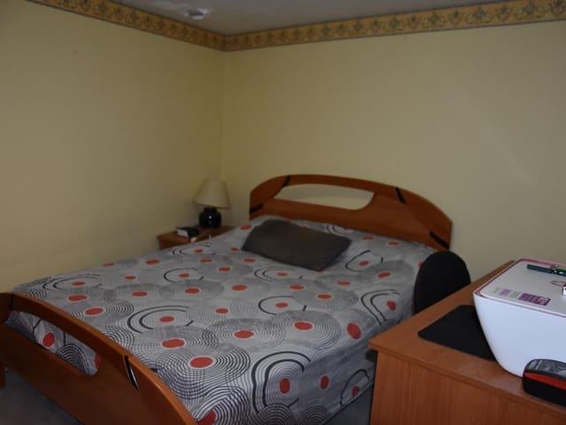 Casa en venta en Valdealgorfa, Teruel