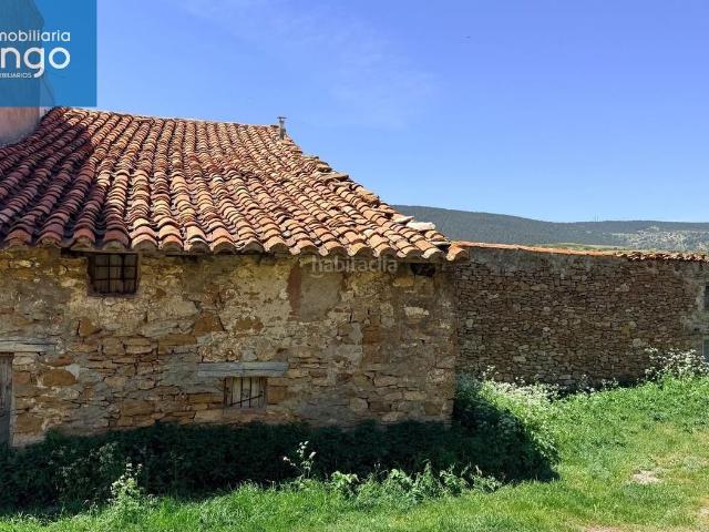 Casa en venta en Valdelinares. casa a reformar en valdelinares. Casas.