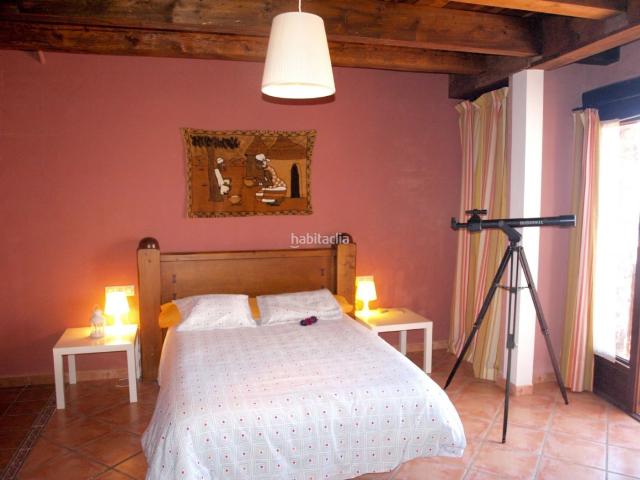 Casa en venta en Valdelinares. Edificio típico rehabilitado, con 4 apartamentos. Casas.