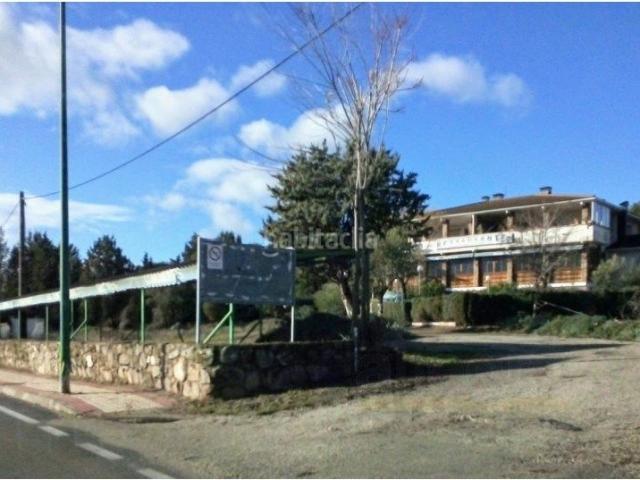 Casa en venta en Valdemorillo, Valdemorillo Pueblo. FINCA CON 2 CASAS, RESTAURANTE Y ZONAS DE OCIO. NEGOCIABLE!. Casas.