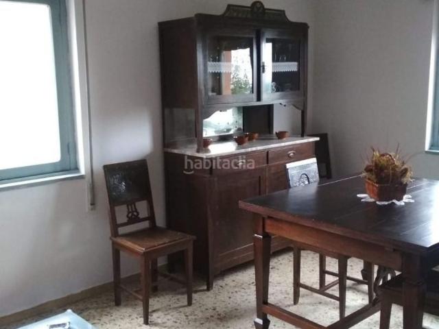 Casa en venta en Valdés. VENTA DE CASA Y PARCELA AL LADO DE LUARCA. Casas.