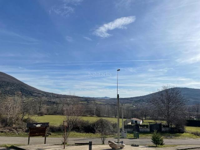 Casa en venta en Valdepiélago. Se vende casa en la zona de Valdepiélago. Casas.
