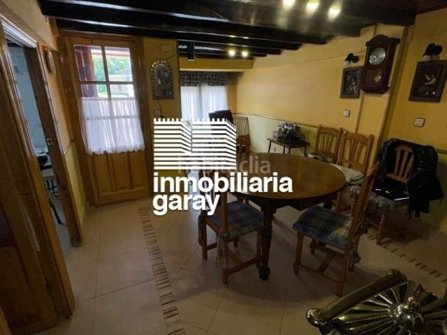 Casa en venta en Valderredible. CASA CON PATIO RENEDO DE BRICIA. Casas.