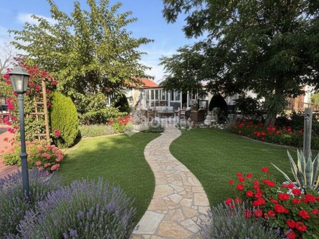 Casa en venta en Valdetorres de Jarama. EXCLUSIVA FINCA CON GRAN PARCELA Y ESPACIOS ECUESTRES EN VALDETORRES DE JARAMA. Casas Valdetorres de.