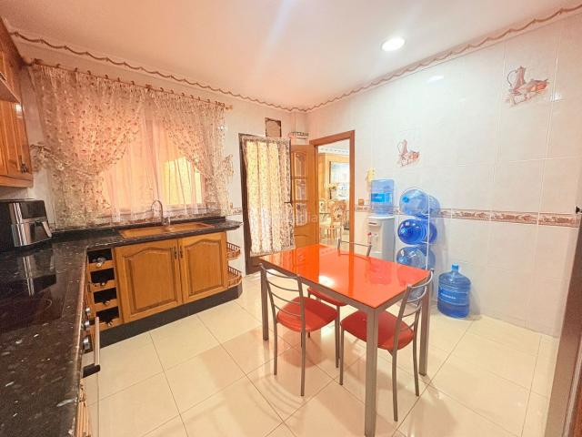 Casa en venta en Valencia, Natzaret. casa en nazaret. Casas.