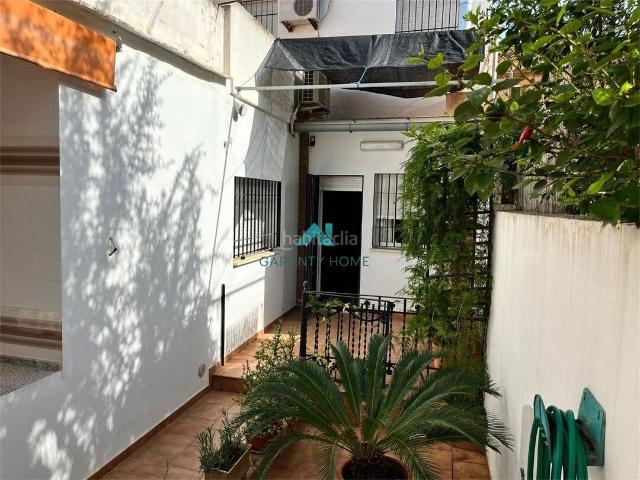 Casa en venta en Valencia, Benifaraig. Casa de pueblo con encanto y gran potencial en Benifaraig València. Casas.