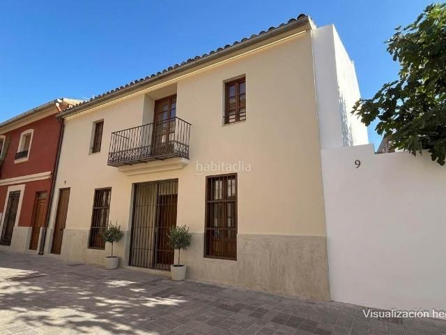 Casa en venta en Valencia, Benimàmet. Casa de pueblo con patio interior para rehabilitar en Benimàmet. Casas.