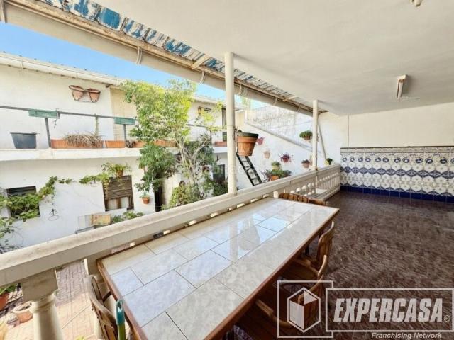 Casa en venta en Valencia, Benimàmet. Casas.