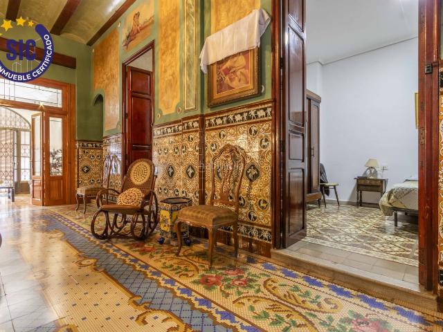 Casa en venta en Valencia, Carpesa. Casa de pueblo esquinera con gran patio y terraza en Carpesa. Casas.