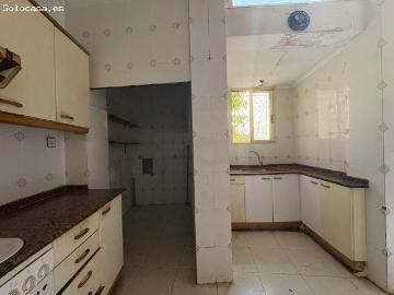 Casa en Venta en Valencia de las Torres, Valencia