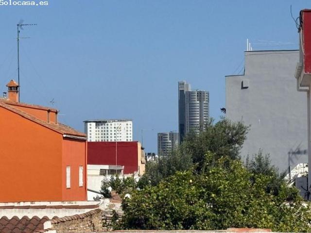 Casa en Venta en Valencia de las Torres, Valencia