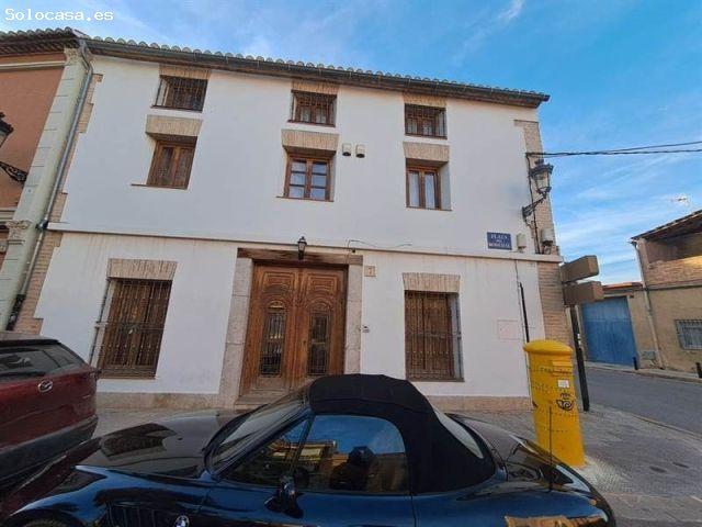 Casa en Venta en Valencia de las Torres, Valencia