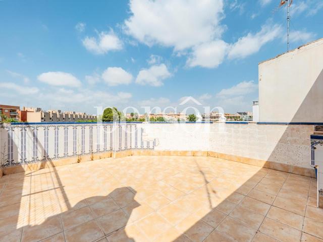 Casa en venta en Valencia, Exposició. Adosado a la venta en Catarroja. Casas.