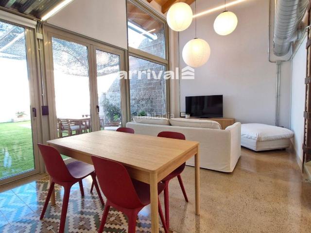 Casa en venta en Valencia, El Castellar i l'Oliverar. CASA CON REFORMA DE DISEÑO EN CASTELLAR. Casas.