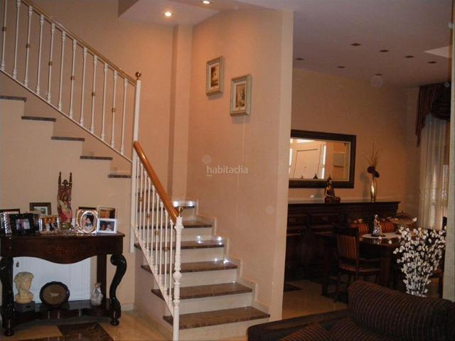 Casa en venta en Valencia, Favara. Casa adosada en Patraix en Valencia. Casas.