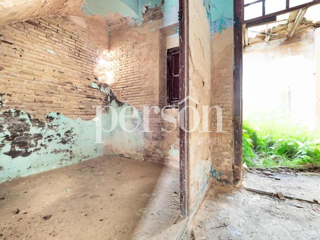 Casa en venta en Valencia, Pinedo. Casa para reformar en Pinedo a pocos minutos del mar. Casas.