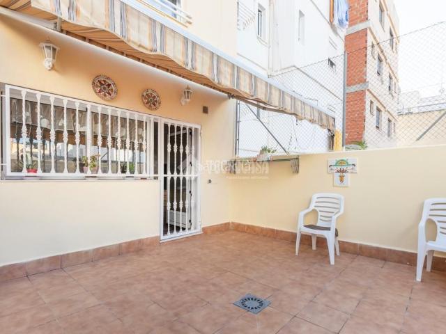 Casa en venta en Valencia, Torrefiel. Casa en venta en Valencia. Casas.