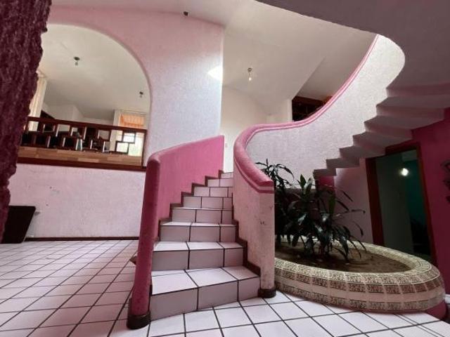 Casa en Venta en Valenciana en Guanajuato Capital – Perfecta para Inversión