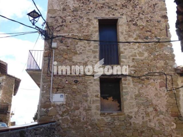 Casa en venta en Vall d´en Bas La. Casa de poble en la Vall den Bas. Casas Vall d´en Bas.
