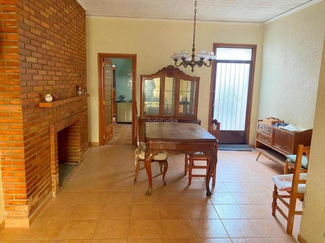 Casa en venta en Vallada. AMPLIA VIVIENDA CON PATIO Y GARAJE. Casas.