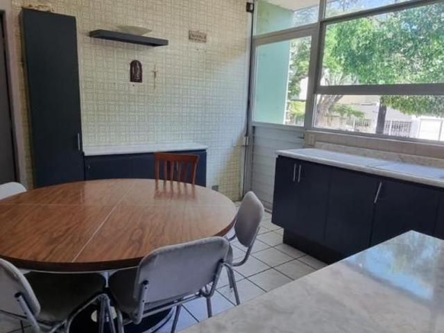 Casa en venta en Vallarta Sur con excelente ubicación