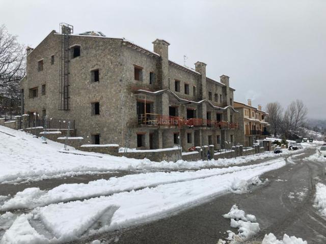Casa en venta en Vallcebre. Cases adossades obra nova. Casas.