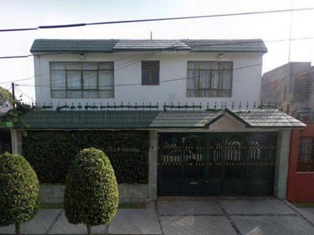 CASA EN VENTA EN VALLE CEYLAN