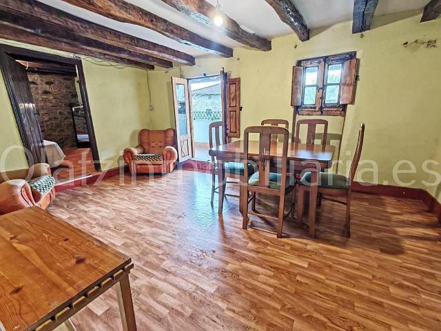 Casa en venta en Valle de Mena. Casa en venta en Partearroyo, 4 dormitorios. Casas Valle de.