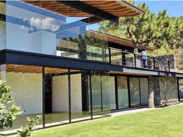Casa en venta en Valle de Bravo, Valle de Bravo, México