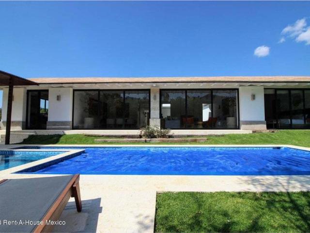 Casa en venta en Valle de Bravo, Valle de Bravo, México