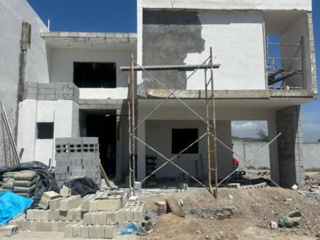 Casa en Venta en Valle de Fontanna | Recámara en Planta Baja | Residencial Privado |