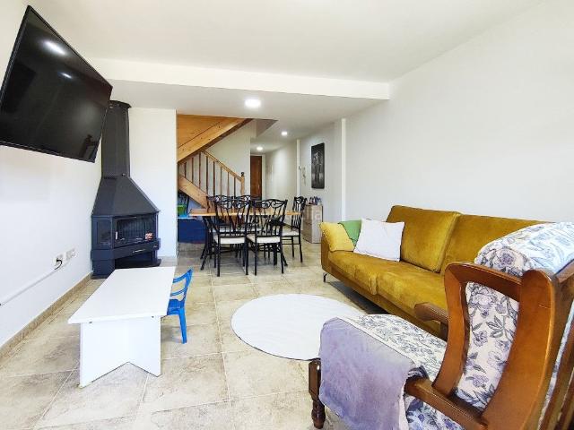 Casa en venta en Valle de Lierp. CHALET ADOSADO EN URB. TUZALETA EGEA VALLE DE LIERP. Casas Valle de.
