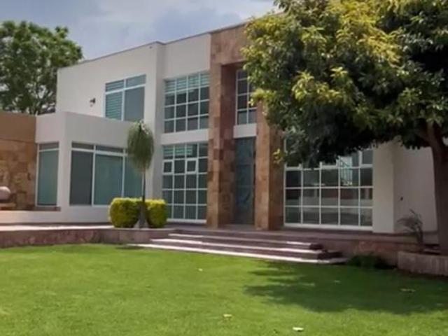 Casa en Venta en Valle de los Reyes, salida a Lagos