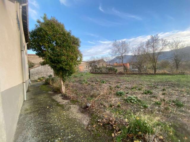 Casa en venta en Valle de Tobalina. Casa de pueblo con terreno. Casas Valle de.
