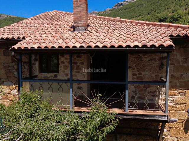 Casa en venta en Valle de Valdebezana. Casas Valle de.