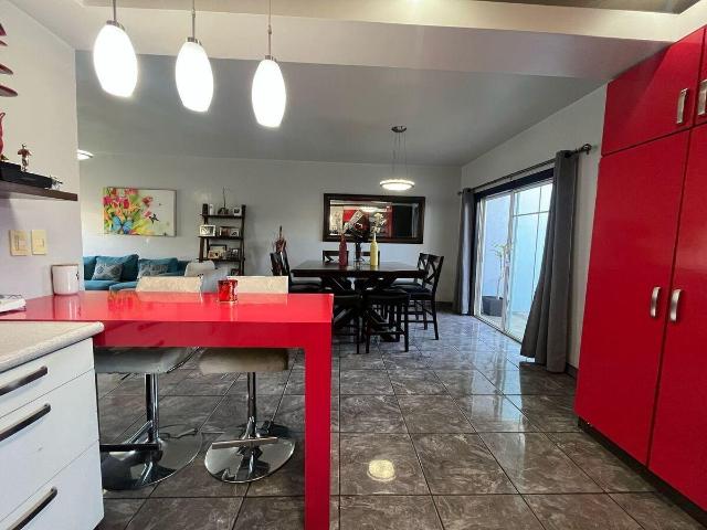 CASA EN VENTA EN VALLE DORADO