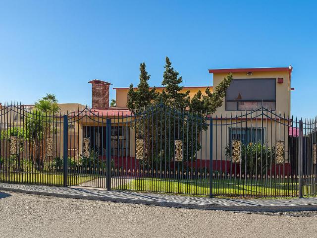 CASA EN VENTA EN VALLE DORADO
