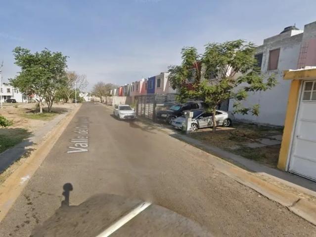 Casa en venta en Valle Dorado, Tlajomulco de Zúñiga, Jalisco