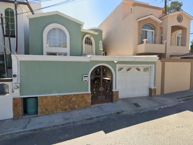 CASA EN VENTA EN VALLE DORADO, ENSENADA, BAJA CALIFORNIA