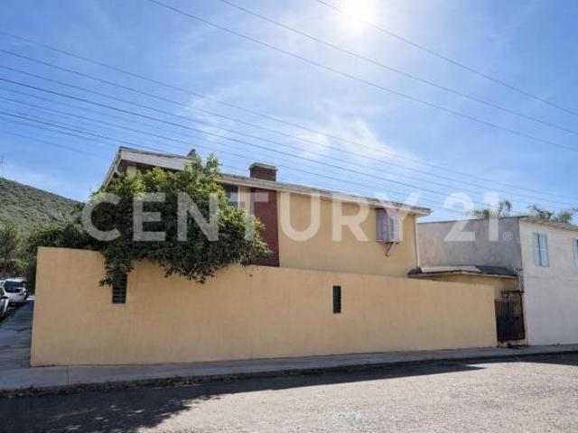 CASA EN VENTA EN VALLE DORADO SECCIÓN RIOS