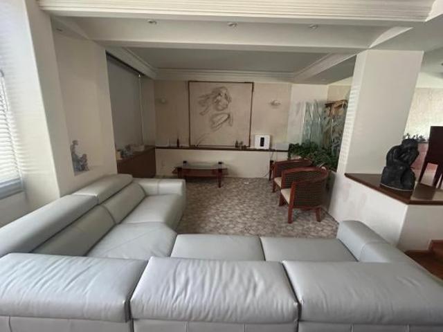 CASA EN VENTA EN VALLE ESCONDIDO