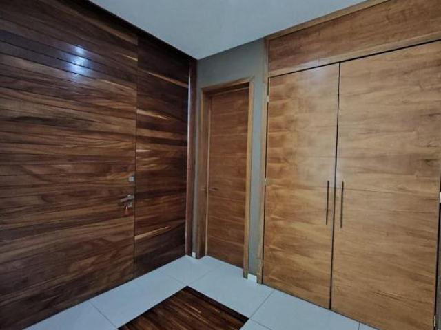 VENTA DE CASA EN VALLE IMPERIAL CON ALBERCA